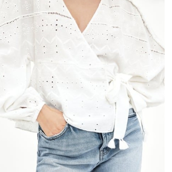 ZARA white eyelet CROSSOVER wrap TOP WITH CUTWORK EMBROIDERY trf small boho chic - Picture 4 of 15